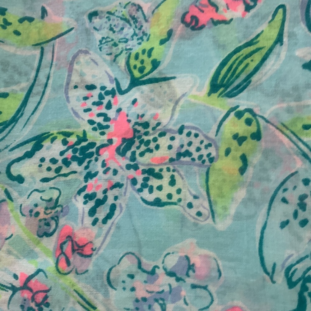 Lilly Pulitzer wrap in gorgeous blue with pink and green details - Picture 4 of 4